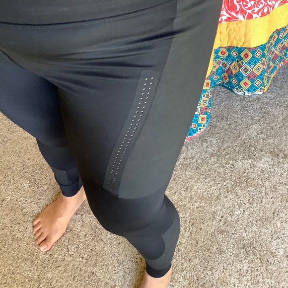 **SOLD**NWT* Stella McCartney Adidas Train Tight - Picture 3 of 4